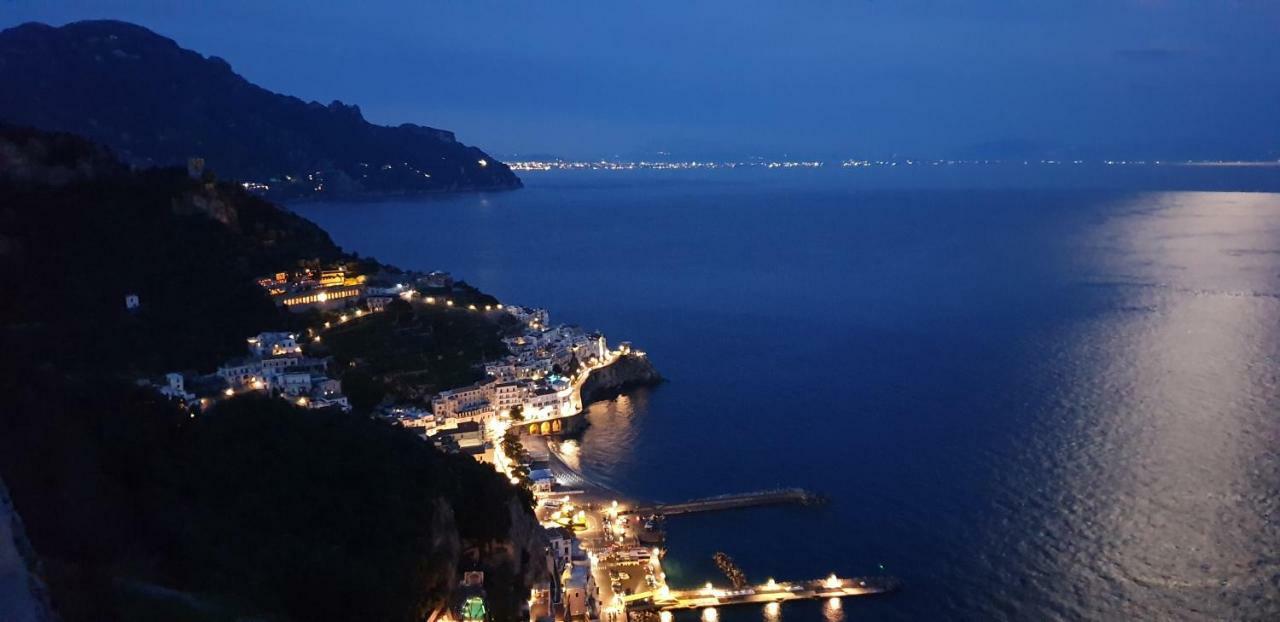 Casa Bianca Amore Amalfi Extérieur photo